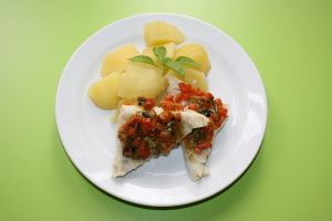 Fotografie dobroty jménem Treska s dušenou zeleninou