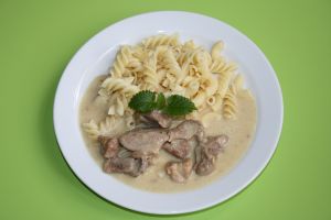 Fotografie dobroty jménem Dušená vepřová plec, těstoviny