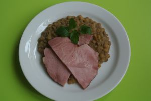 Fotografie dobroty jménem Čočka s uzeným masem